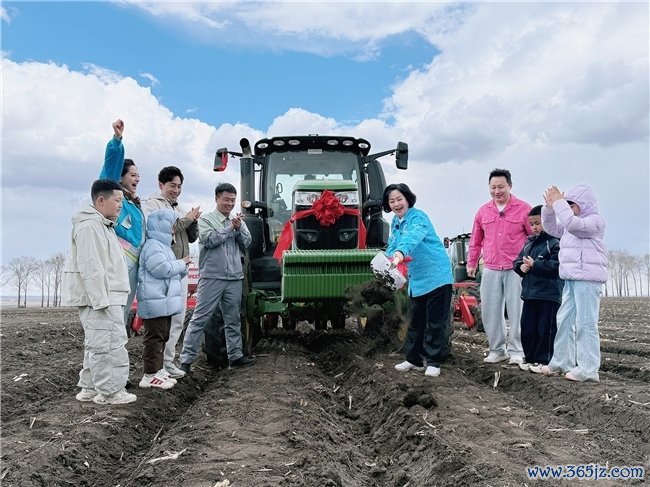 《大手牵小手向着健康走》央视开播 联袂飞鹤共话“健康+卵白”养分新时间